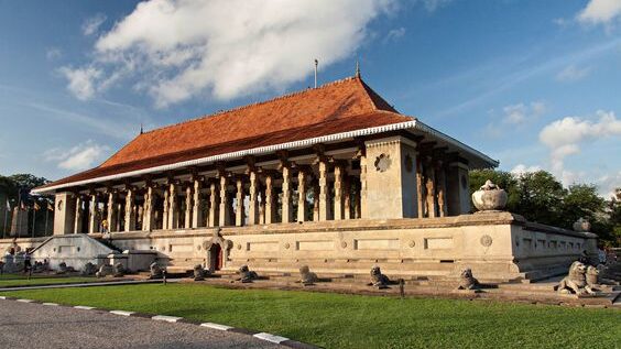 Colombo Chronicles: A Guide to Sri Lanka’s Vibrant Capital